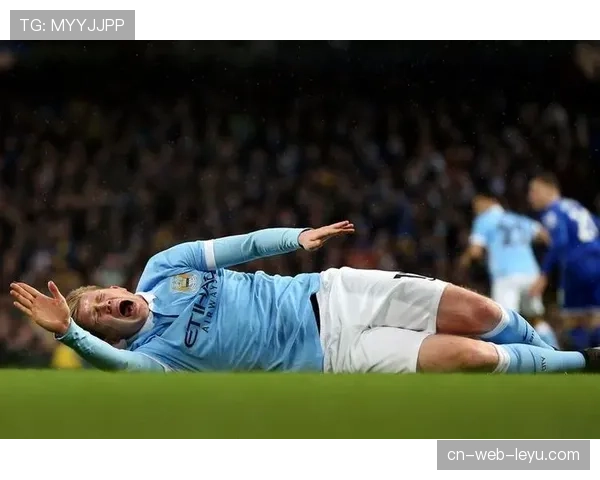 摩纳哥双后腰侧重拦截协防 但核心伤停致中场控制力锐减